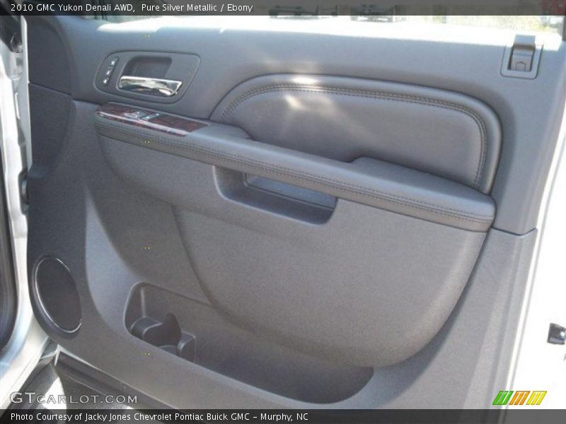 Pure Silver Metallic / Ebony 2010 GMC Yukon Denali AWD
