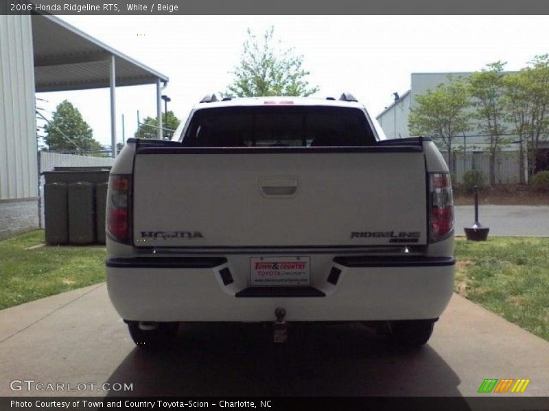 White / Beige 2006 Honda Ridgeline RTS