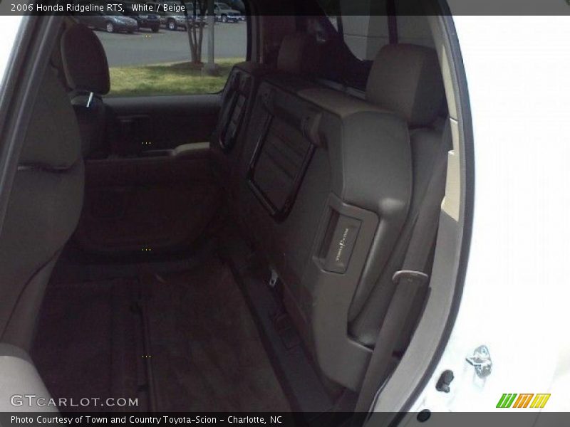 White / Beige 2006 Honda Ridgeline RTS
