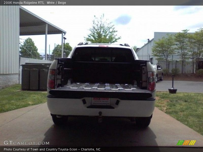 White / Beige 2006 Honda Ridgeline RTS