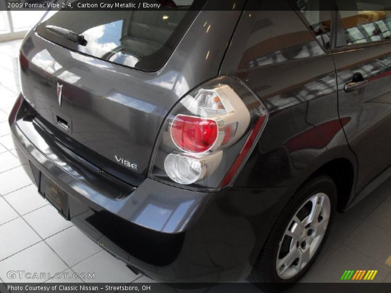 Carbon Gray Metallic / Ebony 2009 Pontiac Vibe 2.4