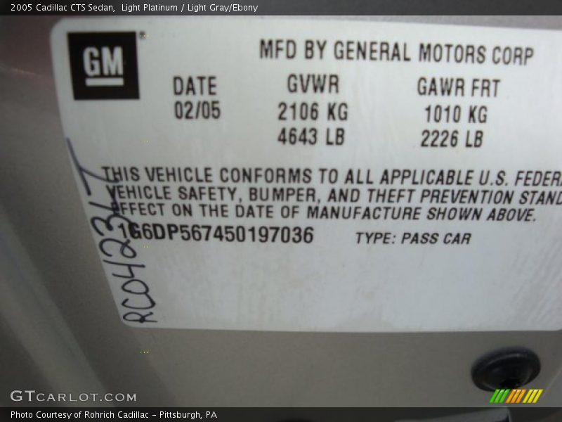 Light Platinum / Light Gray/Ebony 2005 Cadillac CTS Sedan