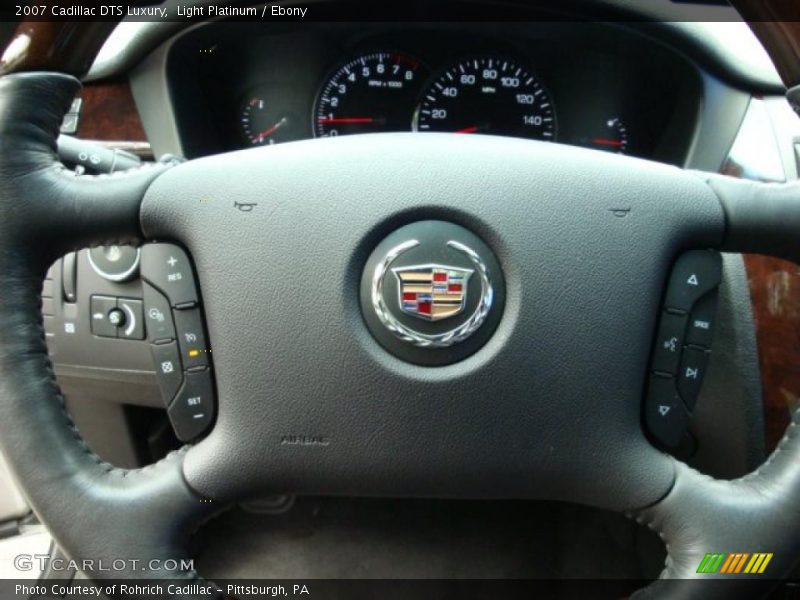 Light Platinum / Ebony 2007 Cadillac DTS Luxury
