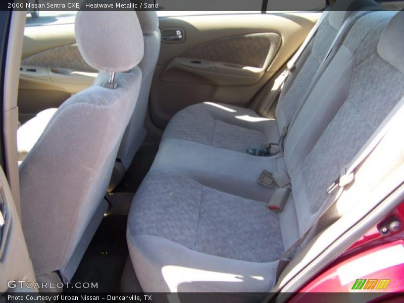 Heatwave Metallic / Sand 2000 Nissan Sentra GXE
