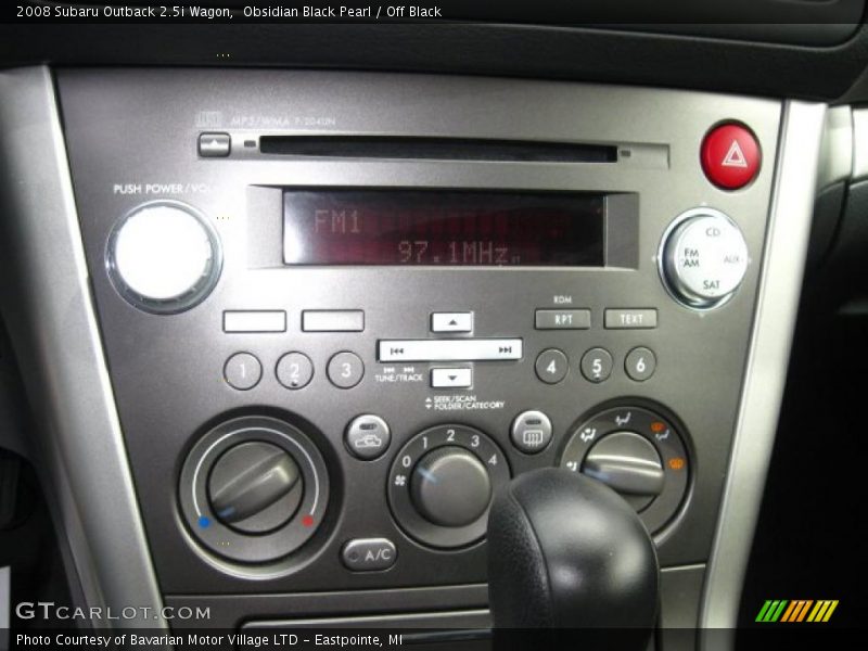 Obsidian Black Pearl / Off Black 2008 Subaru Outback 2.5i Wagon