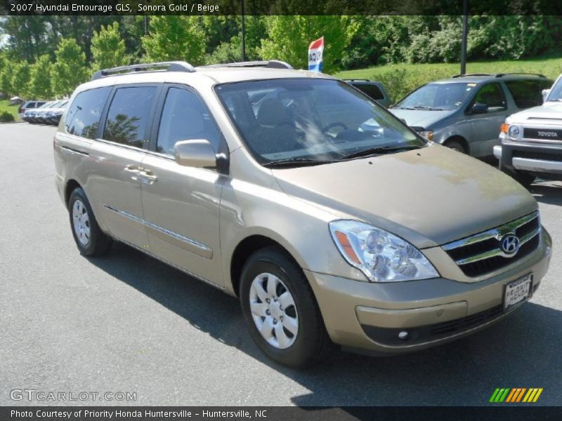 Sonora Gold / Beige 2007 Hyundai Entourage GLS