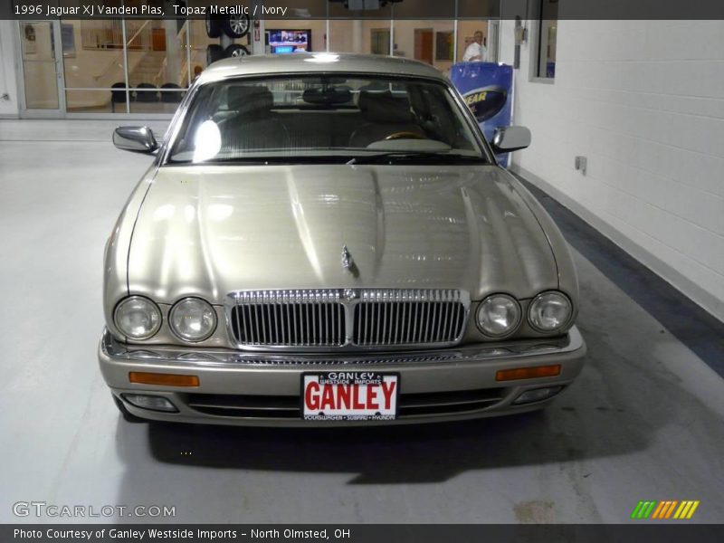 Topaz Metallic / Ivory 1996 Jaguar XJ Vanden Plas
