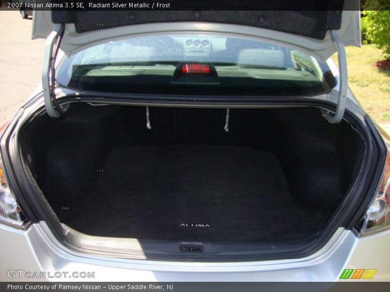 Radiant Silver Metallic / Frost 2007 Nissan Altima 3.5 SE