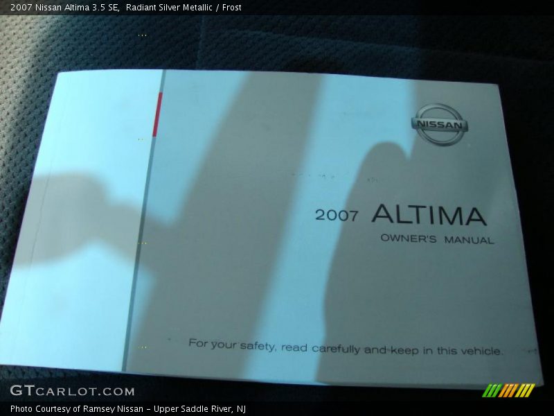 Radiant Silver Metallic / Frost 2007 Nissan Altima 3.5 SE