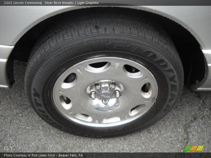 Silver Birch Metallic / Light Graphite 2002 Lincoln Continental