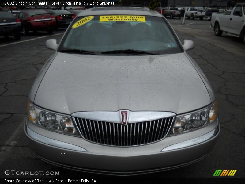 Silver Birch Metallic / Light Graphite 2002 Lincoln Continental