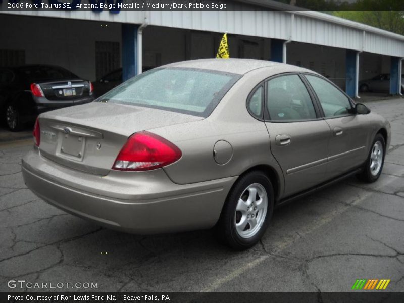 Arizona Beige Metallic / Medium/Dark Pebble Beige 2006 Ford Taurus SE