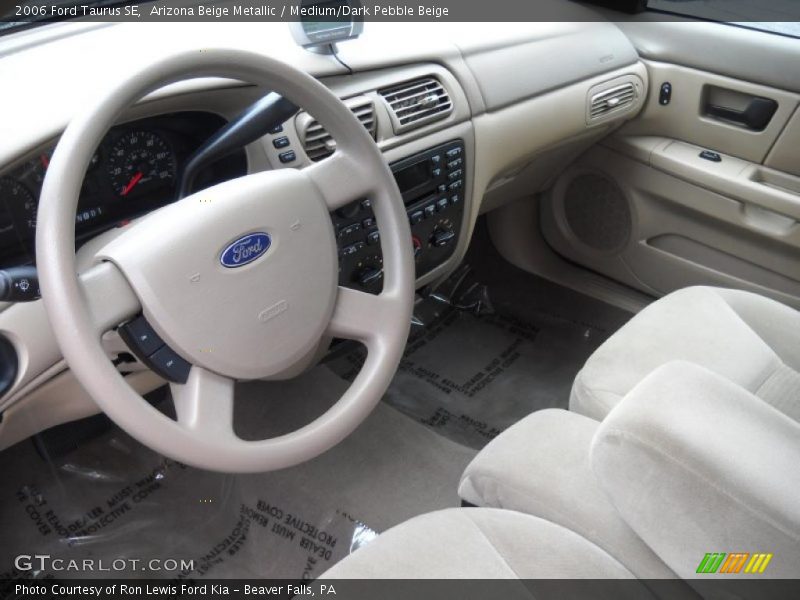 Arizona Beige Metallic / Medium/Dark Pebble Beige 2006 Ford Taurus SE