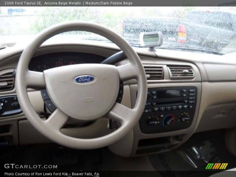 Arizona Beige Metallic / Medium/Dark Pebble Beige 2006 Ford Taurus SE