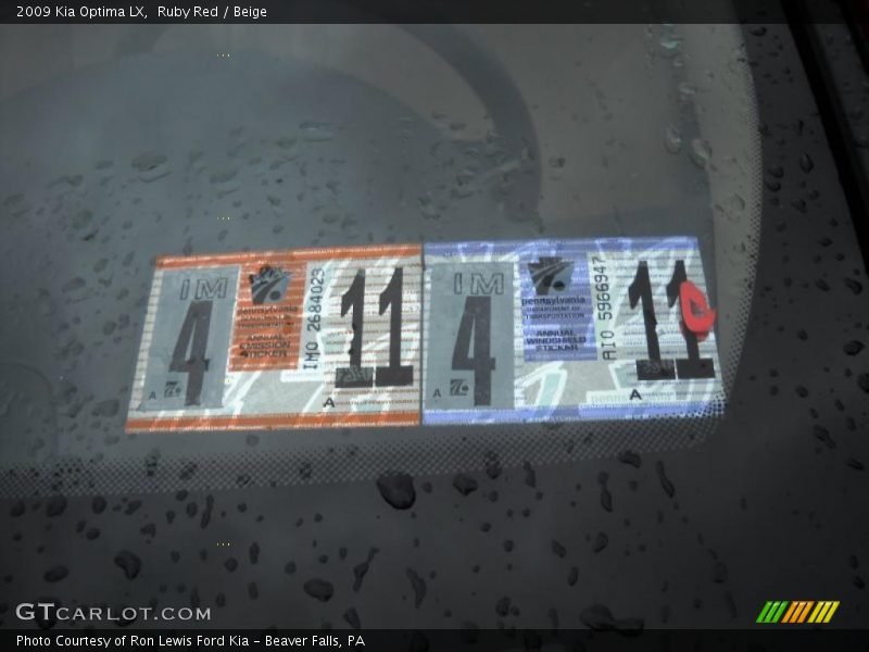 Ruby Red / Beige 2009 Kia Optima LX