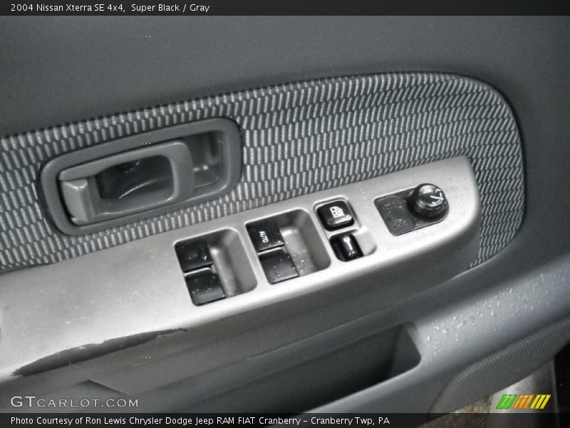 Super Black / Gray 2004 Nissan Xterra SE 4x4
