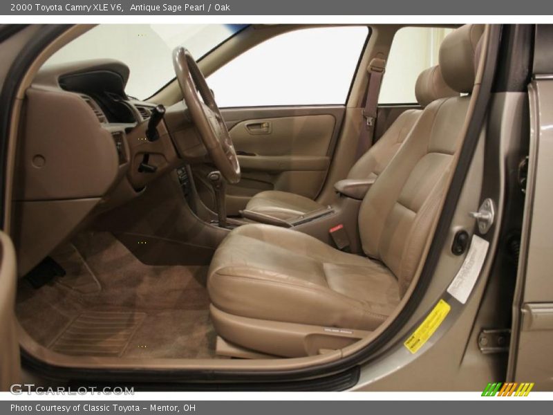 Antique Sage Pearl / Oak 2000 Toyota Camry XLE V6