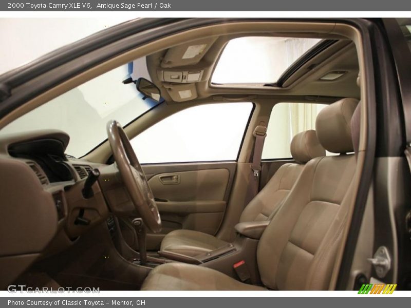 Antique Sage Pearl / Oak 2000 Toyota Camry XLE V6