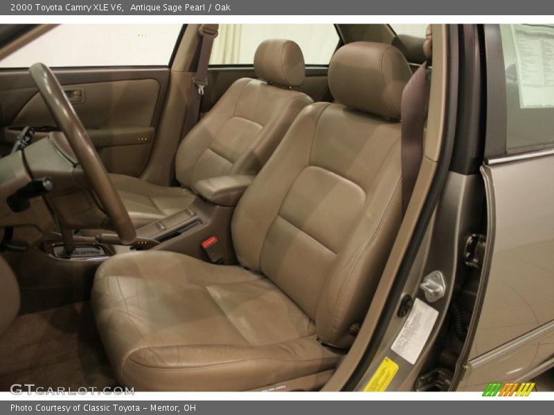 Antique Sage Pearl / Oak 2000 Toyota Camry XLE V6