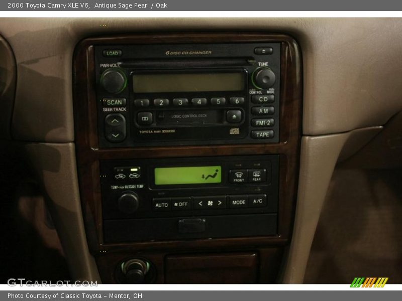 Antique Sage Pearl / Oak 2000 Toyota Camry XLE V6