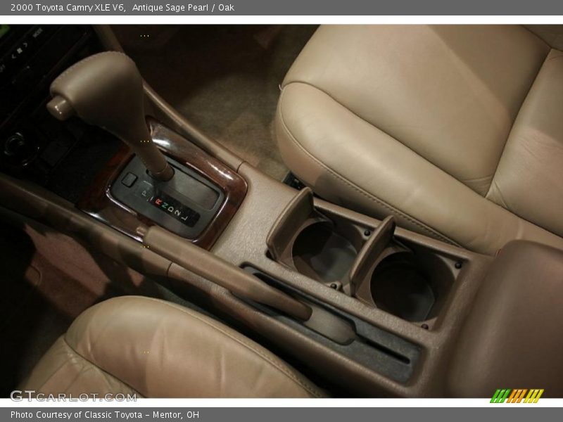 Antique Sage Pearl / Oak 2000 Toyota Camry XLE V6