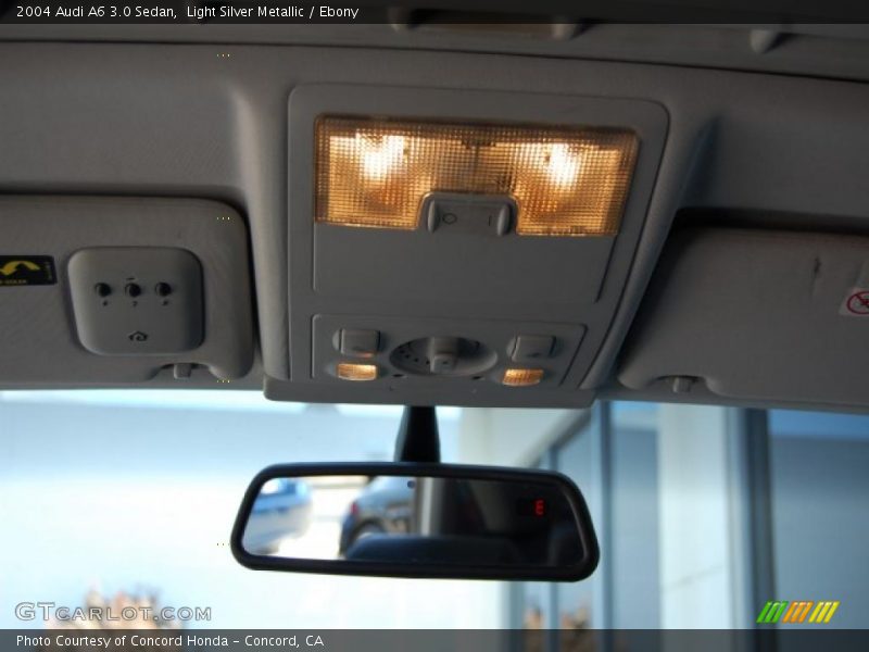 Light Silver Metallic / Ebony 2004 Audi A6 3.0 Sedan