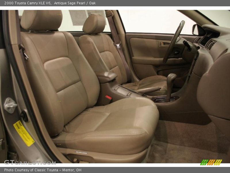 Antique Sage Pearl / Oak 2000 Toyota Camry XLE V6
