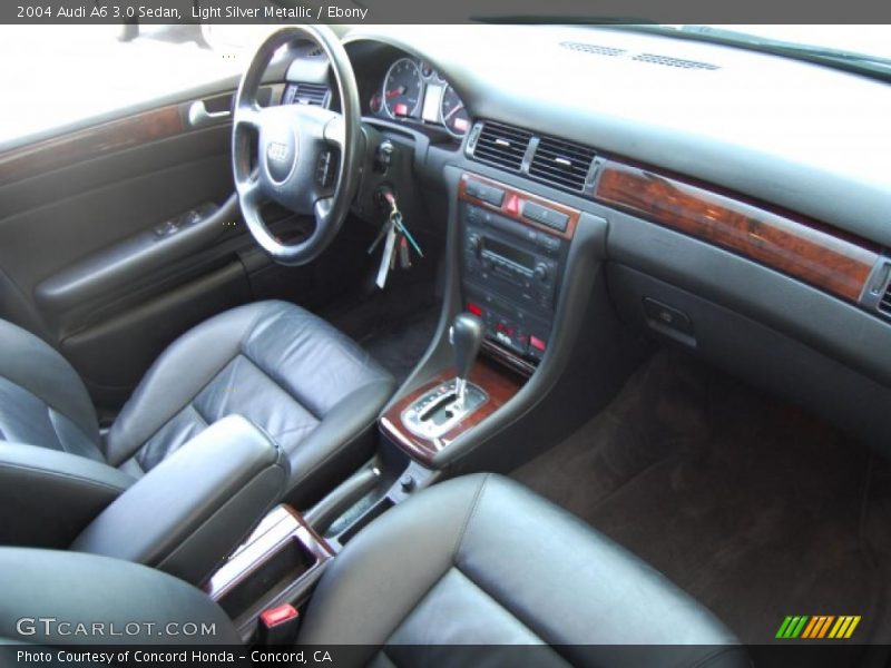 Light Silver Metallic / Ebony 2004 Audi A6 3.0 Sedan