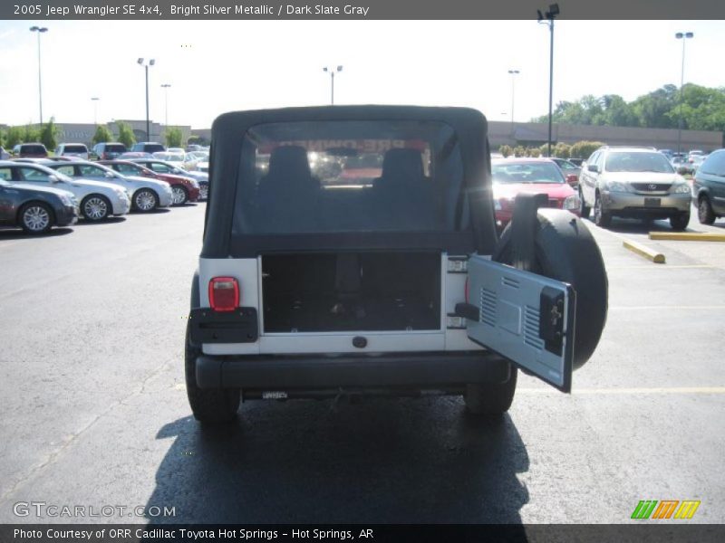 Bright Silver Metallic / Dark Slate Gray 2005 Jeep Wrangler SE 4x4