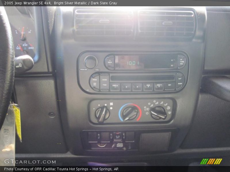 Bright Silver Metallic / Dark Slate Gray 2005 Jeep Wrangler SE 4x4