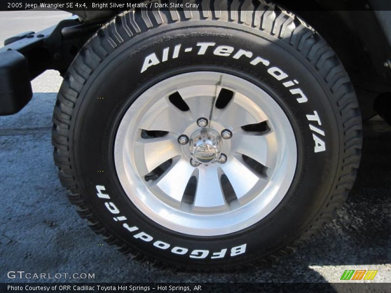 Bright Silver Metallic / Dark Slate Gray 2005 Jeep Wrangler SE 4x4