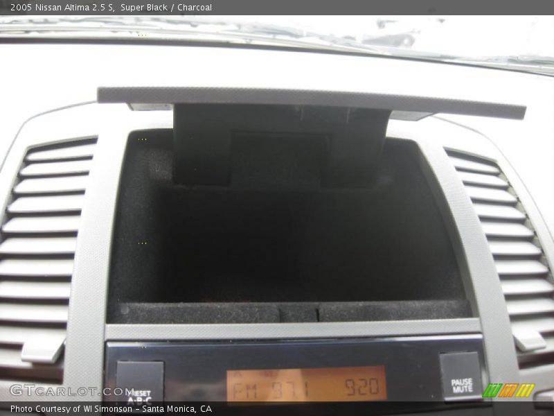 Super Black / Charcoal 2005 Nissan Altima 2.5 S