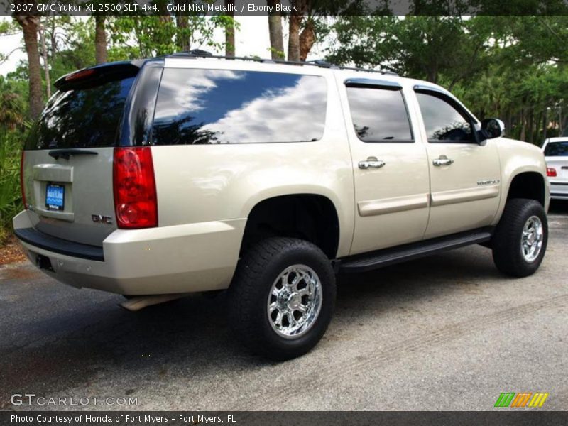 Gold Mist Metallic / Ebony Black 2007 GMC Yukon XL 2500 SLT 4x4