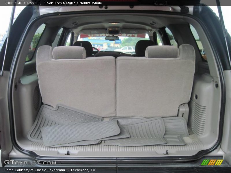 Silver Birch Metallic / Neutral/Shale 2006 GMC Yukon SLE