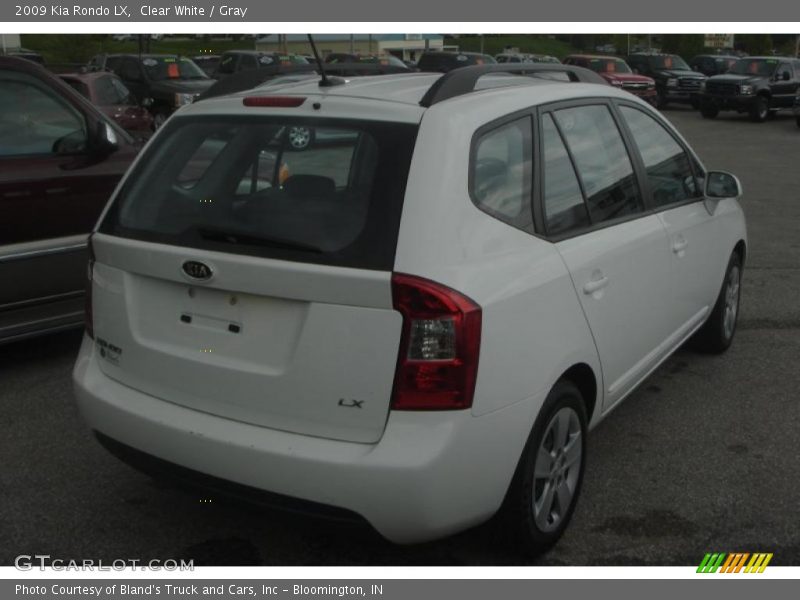 Clear White / Gray 2009 Kia Rondo LX