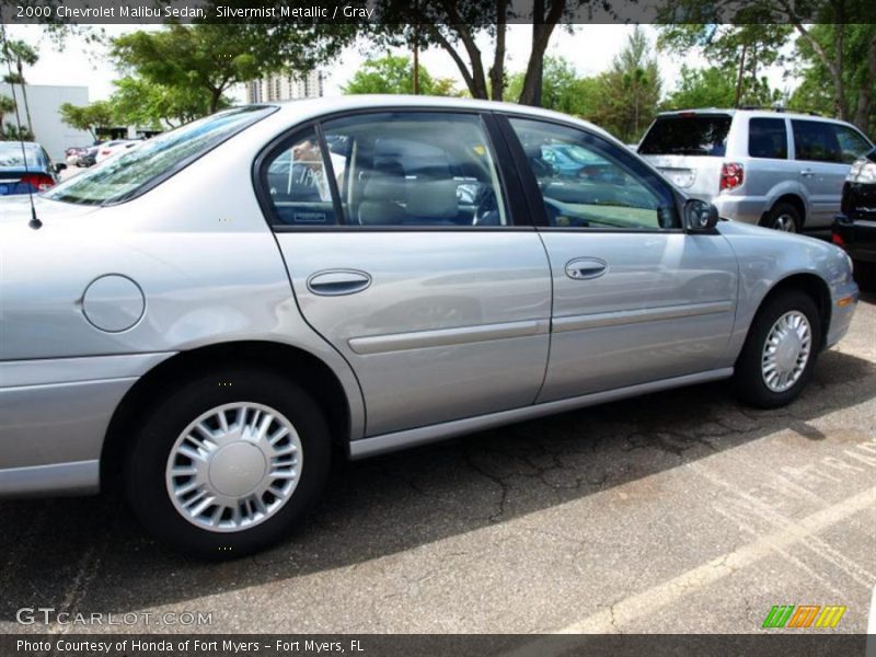 Silvermist Metallic / Gray 2000 Chevrolet Malibu Sedan