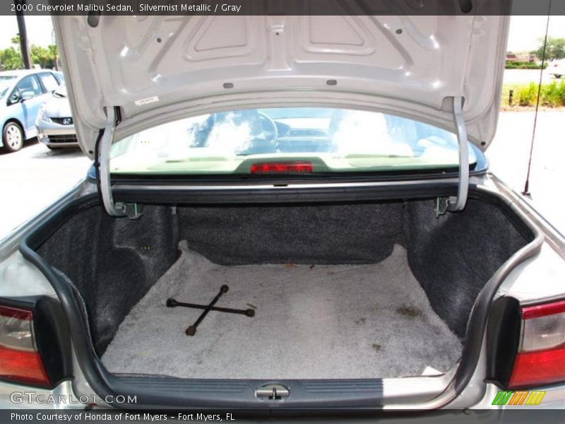 Silvermist Metallic / Gray 2000 Chevrolet Malibu Sedan