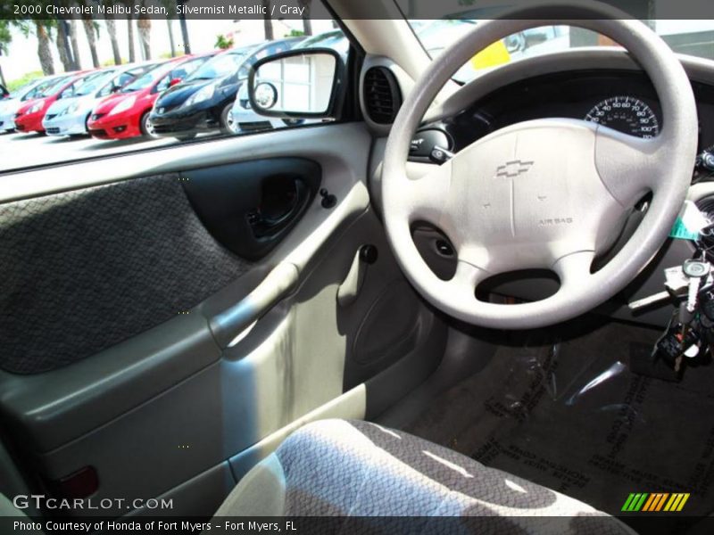 Silvermist Metallic / Gray 2000 Chevrolet Malibu Sedan