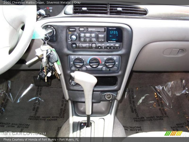 Silvermist Metallic / Gray 2000 Chevrolet Malibu Sedan
