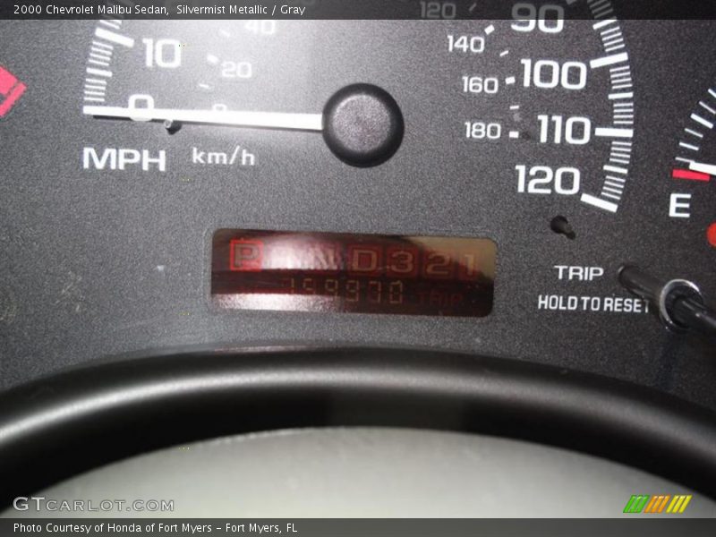 Silvermist Metallic / Gray 2000 Chevrolet Malibu Sedan