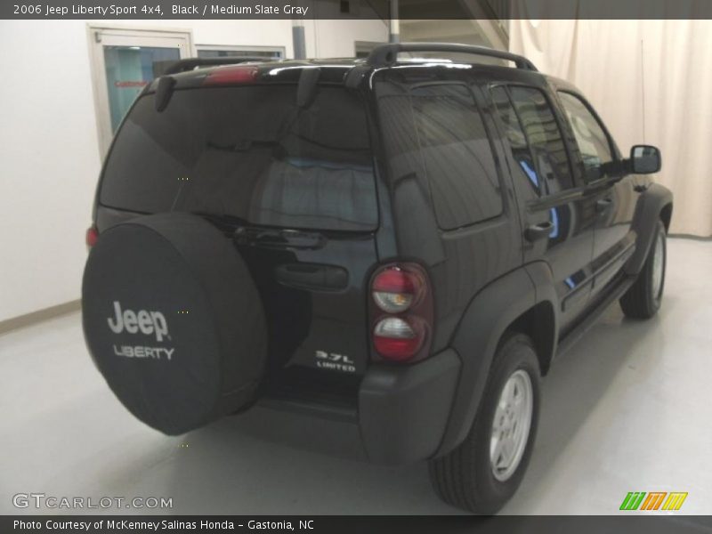 Black / Medium Slate Gray 2006 Jeep Liberty Sport 4x4