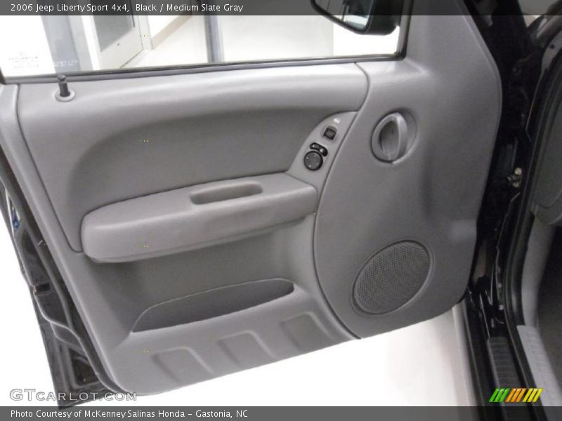 Black / Medium Slate Gray 2006 Jeep Liberty Sport 4x4