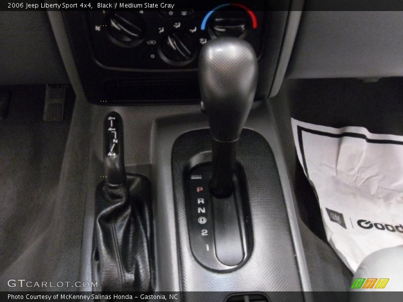 Black / Medium Slate Gray 2006 Jeep Liberty Sport 4x4