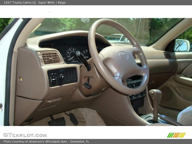 Super White / Beige 1997 Toyota Camry LE
