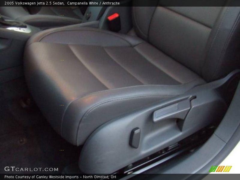 Campanella White / Anthracite 2005 Volkswagen Jetta 2.5 Sedan