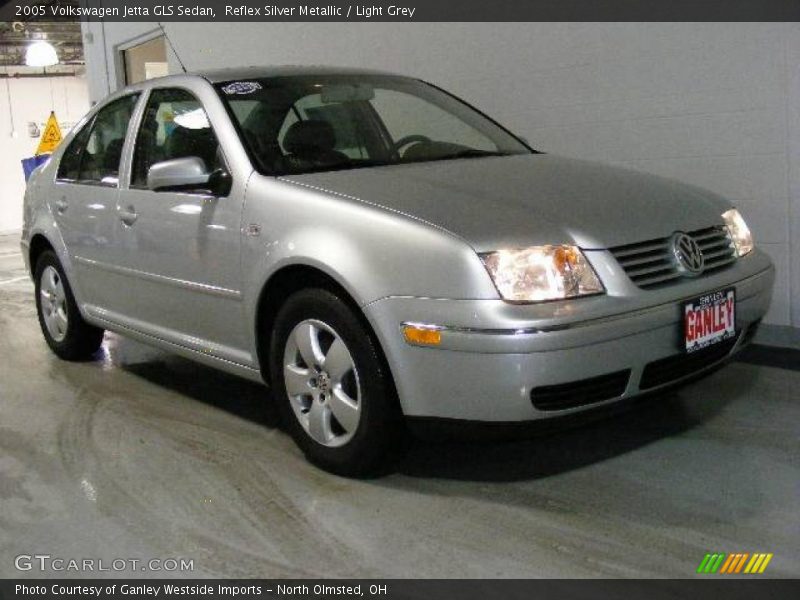 Reflex Silver Metallic / Light Grey 2005 Volkswagen Jetta GLS Sedan