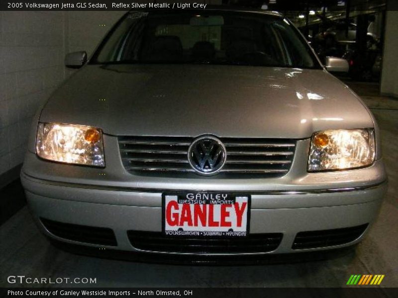 Reflex Silver Metallic / Light Grey 2005 Volkswagen Jetta GLS Sedan