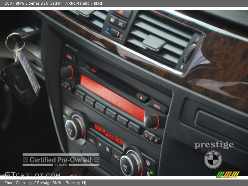 Arctic Metallic / Black 2007 BMW 3 Series 328i Sedan