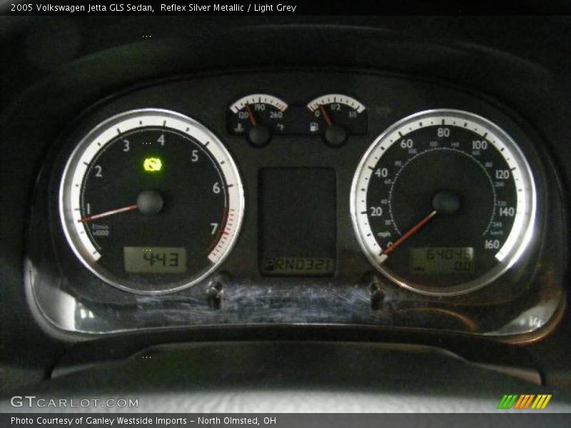 Reflex Silver Metallic / Light Grey 2005 Volkswagen Jetta GLS Sedan