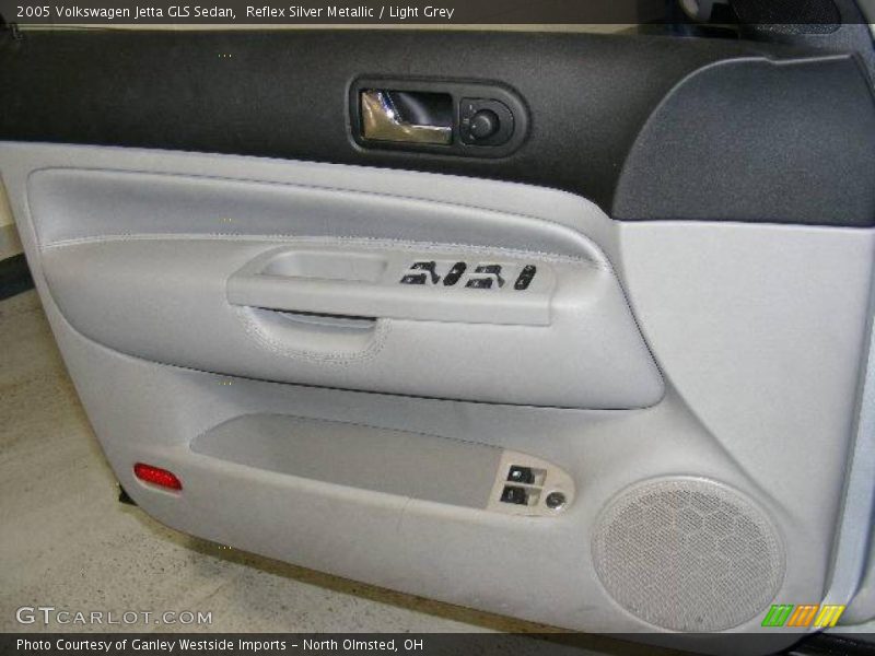 Reflex Silver Metallic / Light Grey 2005 Volkswagen Jetta GLS Sedan